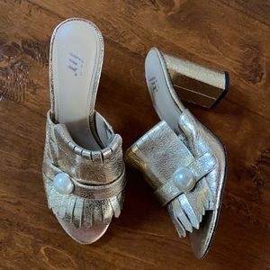 Gold mules